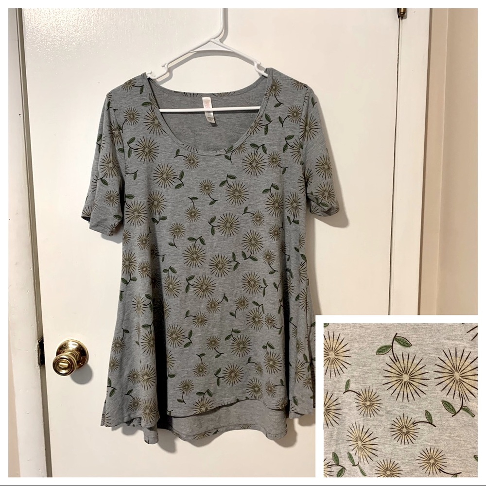 3/$15 LuLaRoe Perfect Tee - Size Small